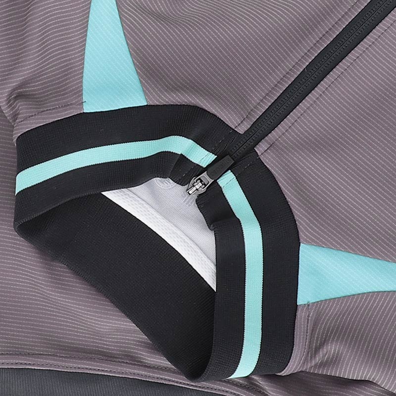 26/27 Adult Travel Zipper